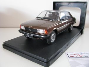 Peugeot 305
